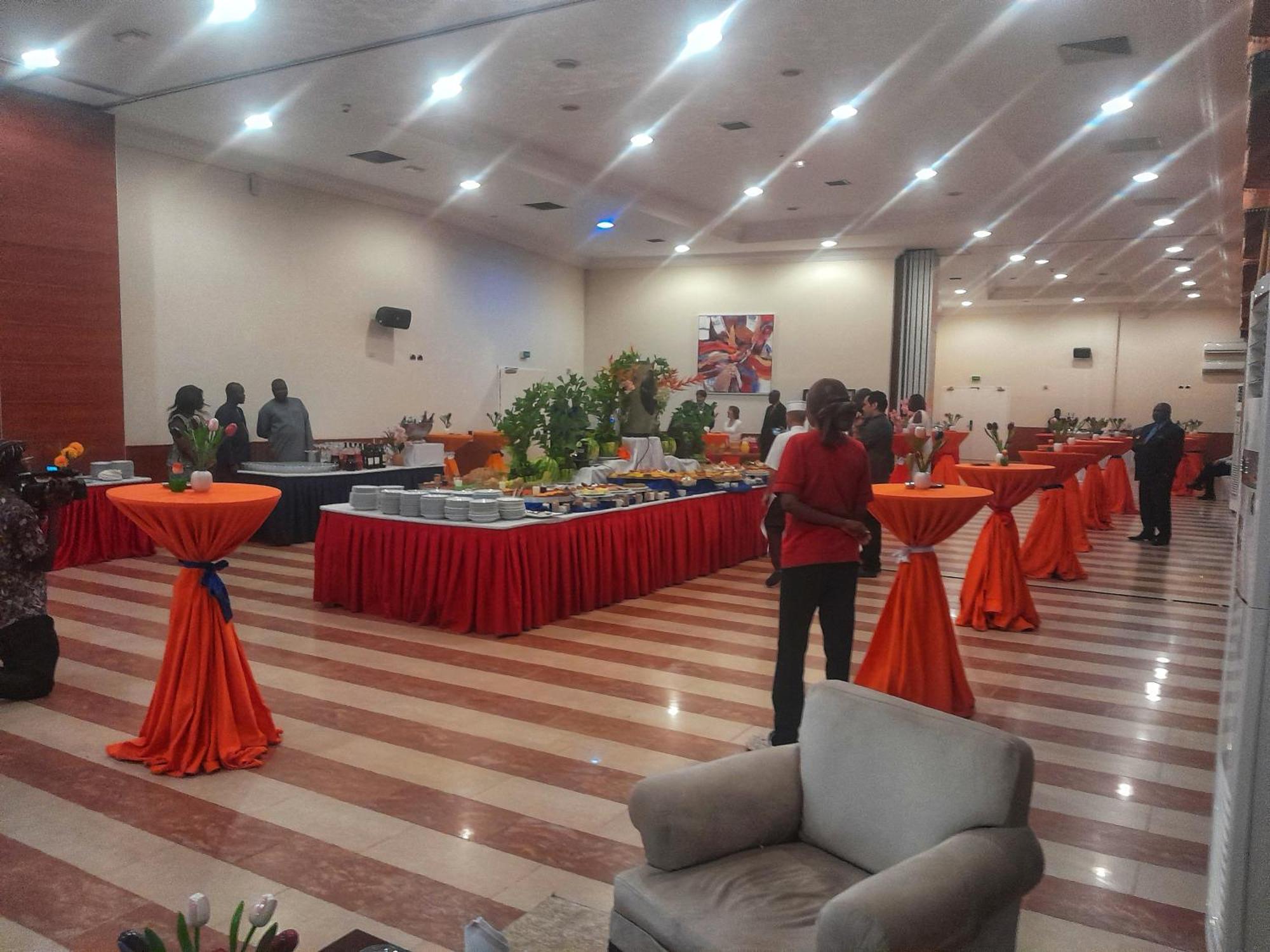 L'Amitie Hotel NʼDjamena 外观 照片