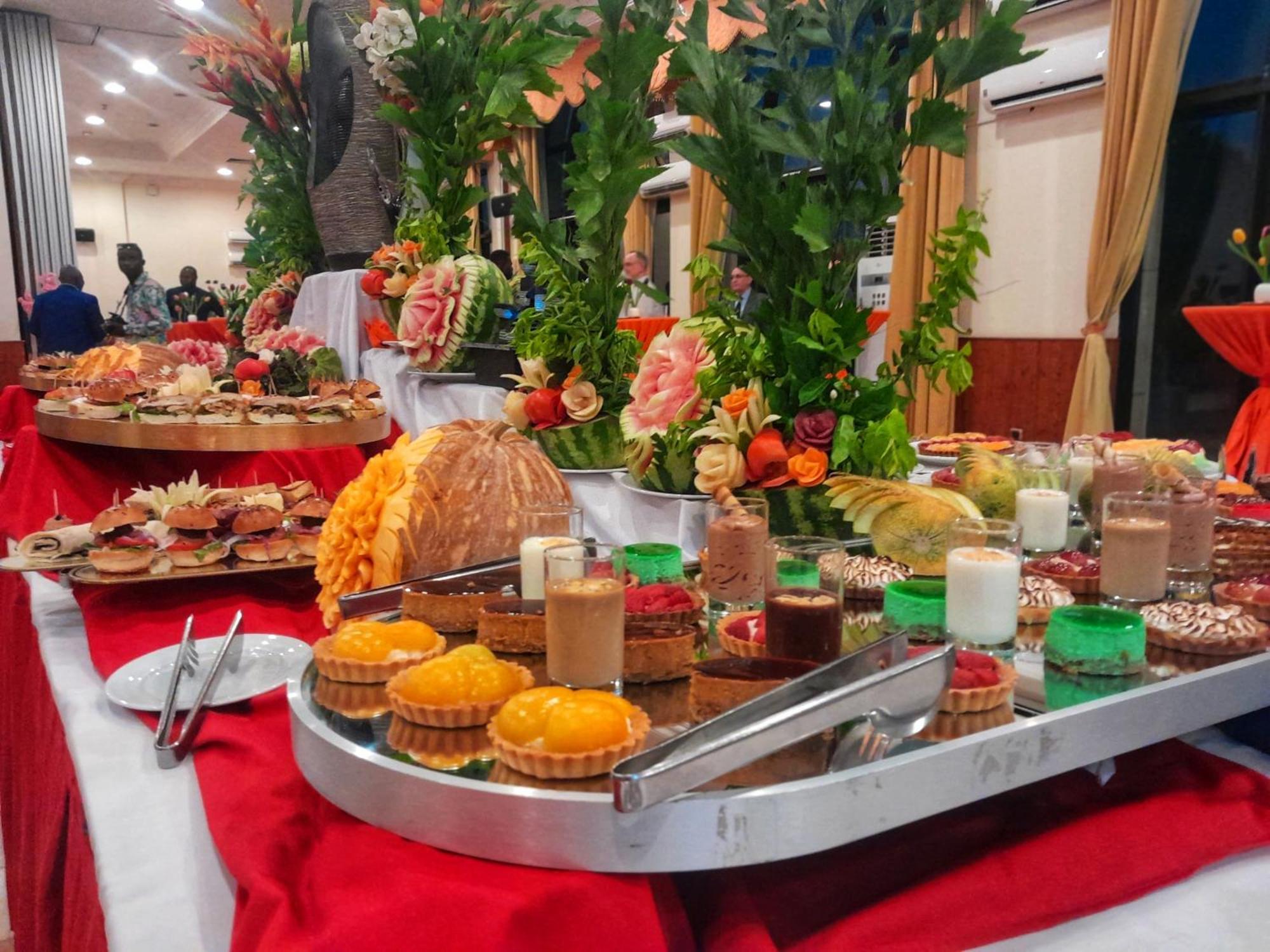 L'Amitie Hotel NʼDjamena 外观 照片