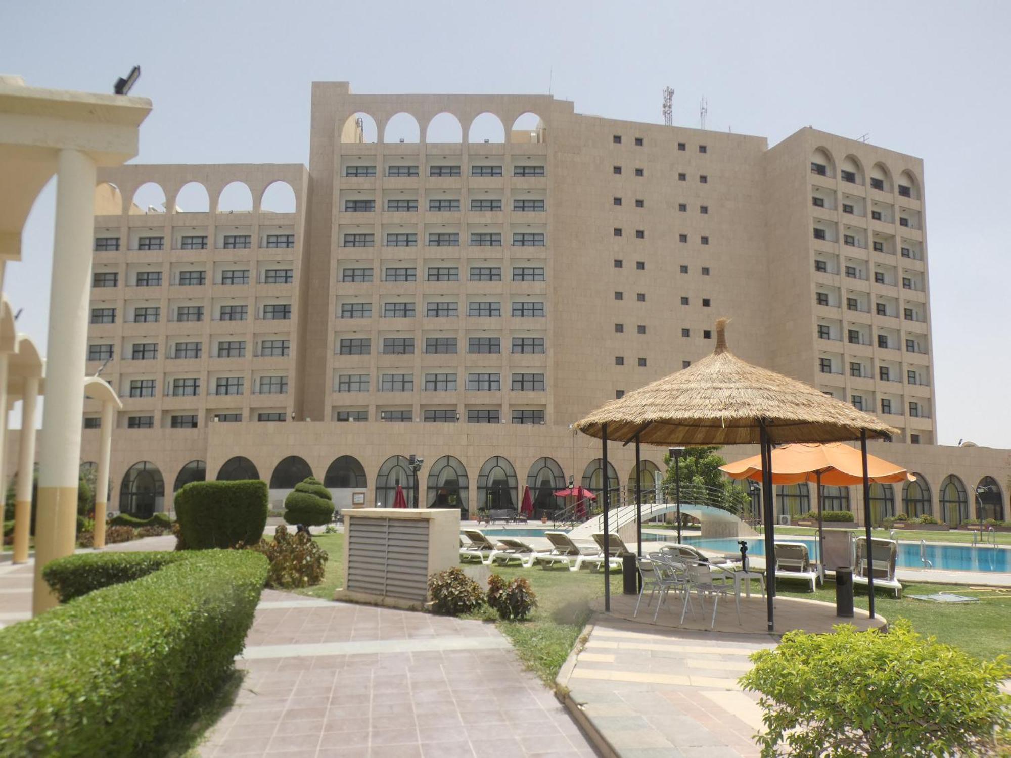 L'Amitie Hotel NʼDjamena 外观 照片