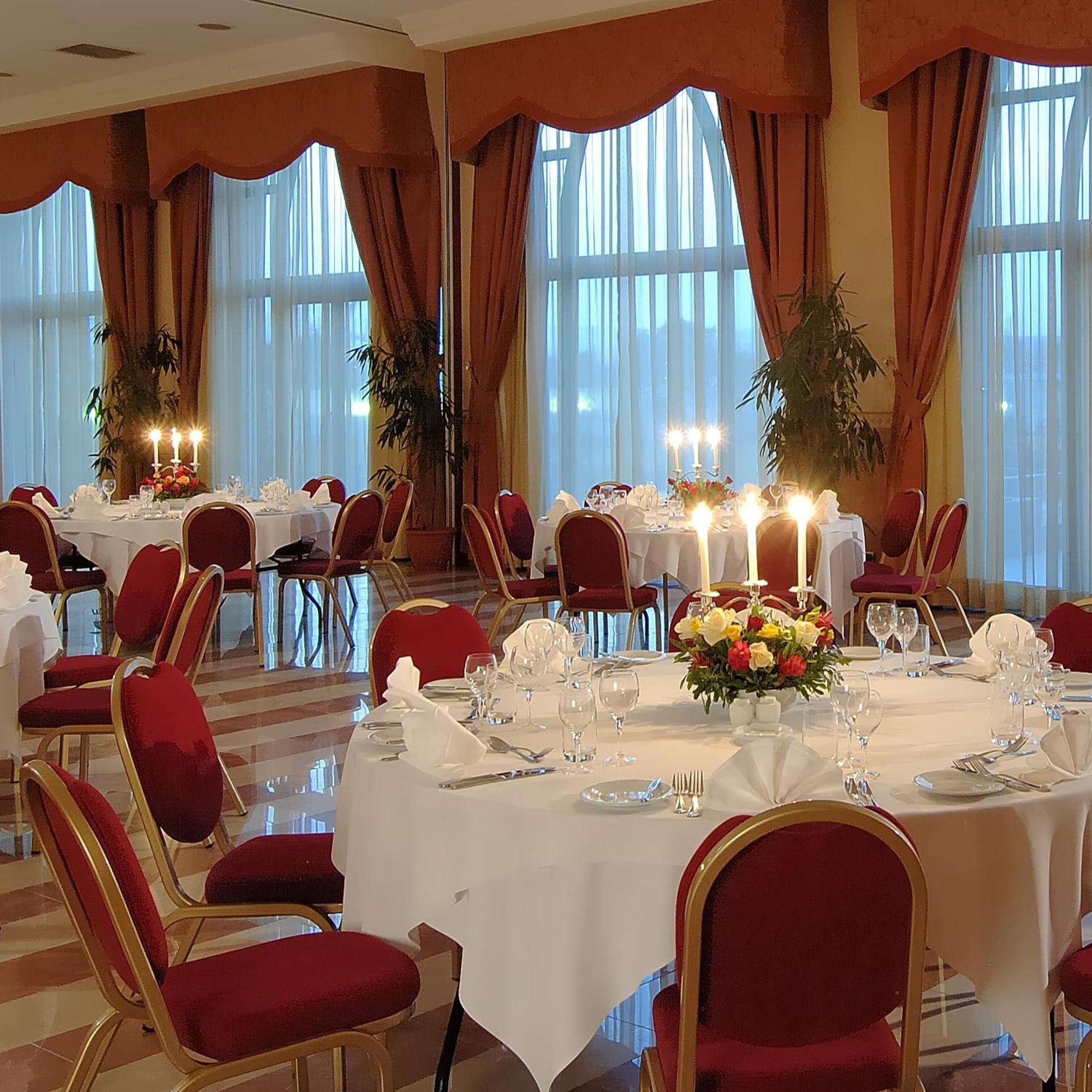 L'Amitie Hotel NʼDjamena 外观 照片